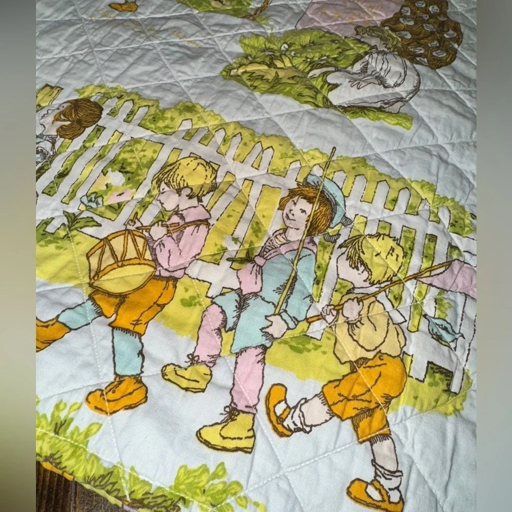Vintage Baby Blanket 33” x 44”